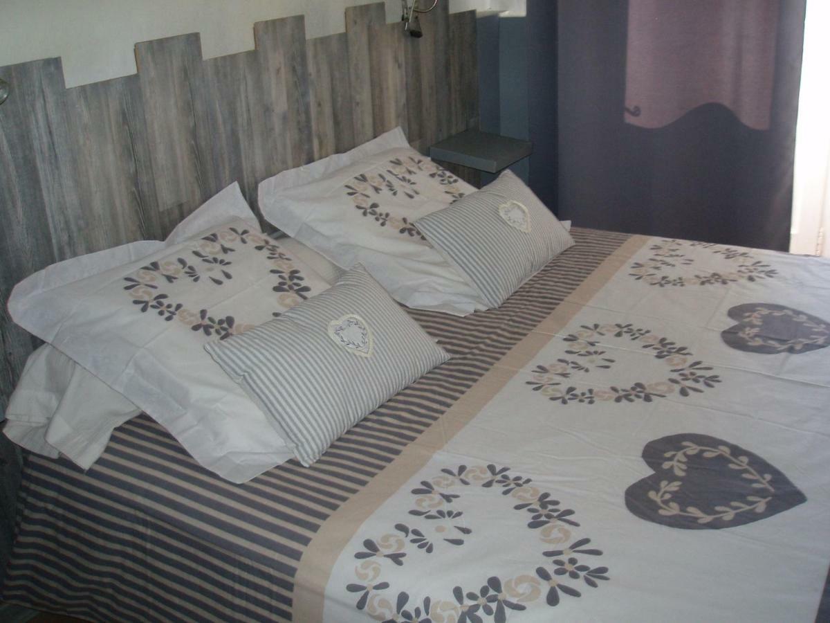 Bed and Breakfast Les Vingalières Salernes Esterno foto